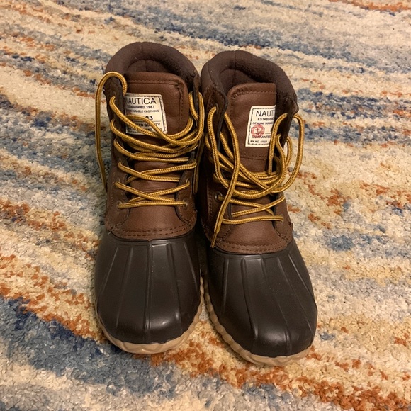 Nautica Duck Boots Men’s Size 8 NWOT - Picture 1 of 4
